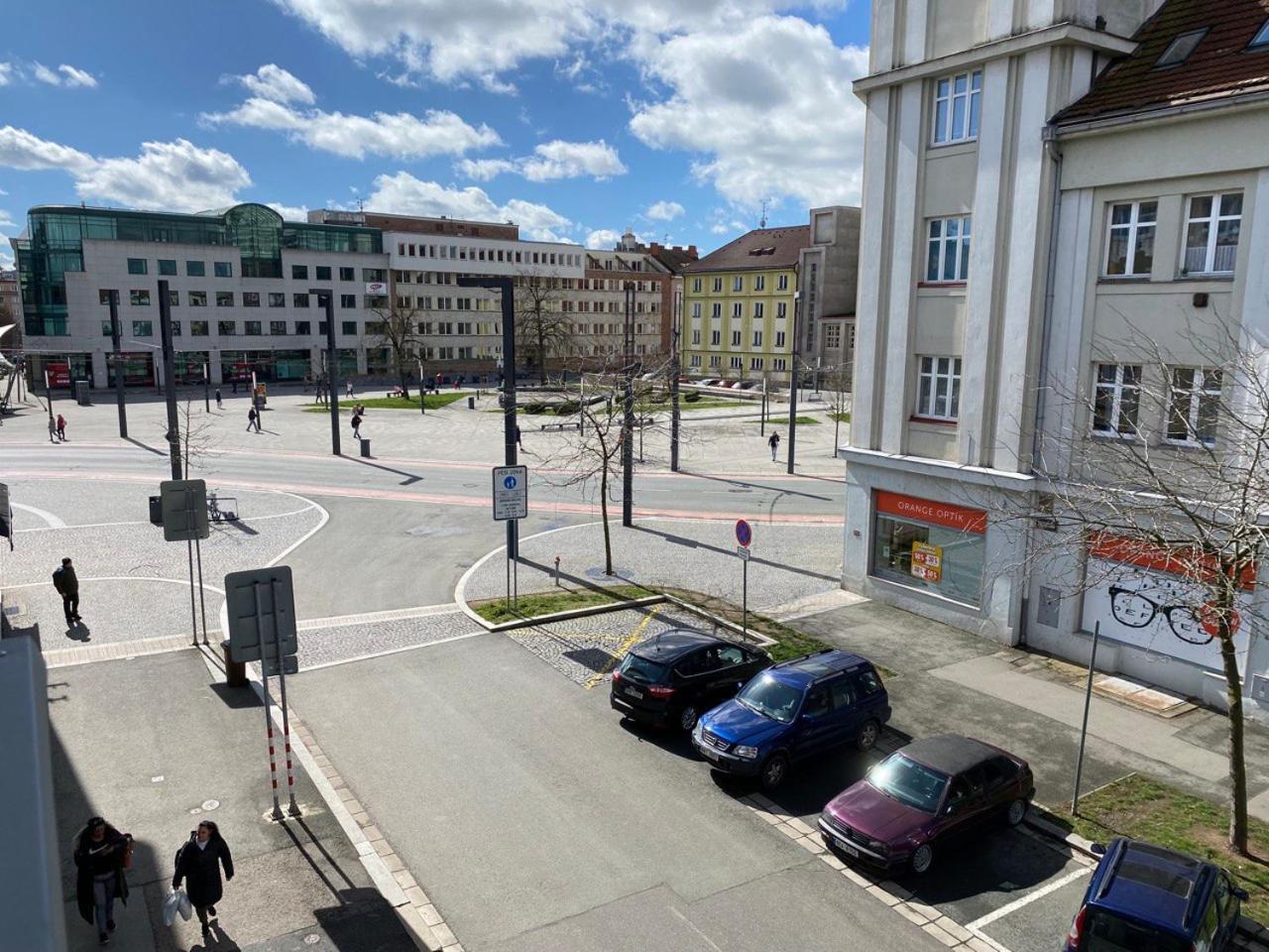 Perla Hradce 401 Lejlighed Hradec Králové Eksteriør billede